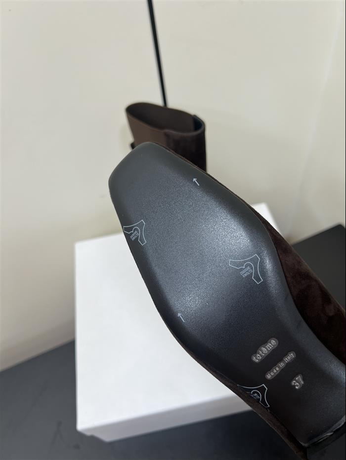 20251128174314873 370